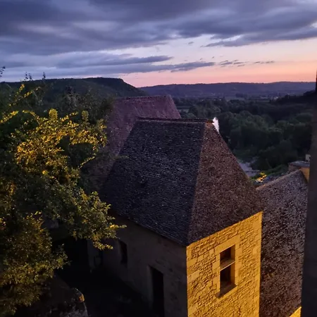 Дом отдыха L'aventure Medievale Au Frais Derriere La Pierre Massive D'une Tour Millenaire