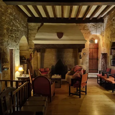 L'aventure Medievale Au Frais Derriere La Pierre Massive D'une Tour Millenaire Дом отдыха *